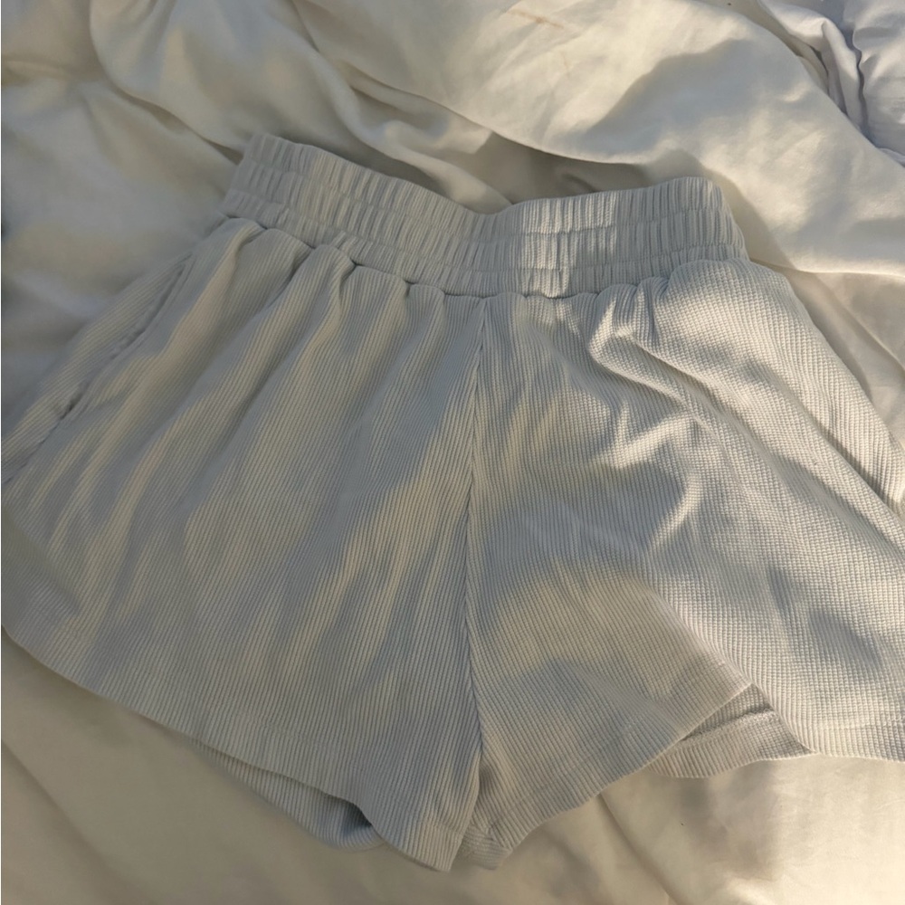 daily drills white thermal shorts